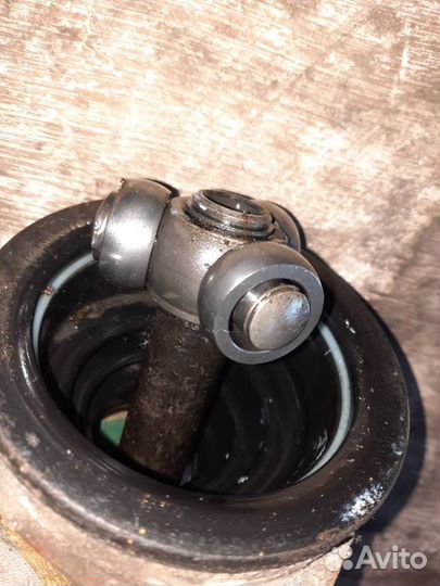 Полуось передняя левая Renault Symbol 2001