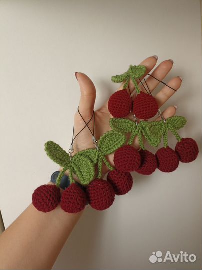 Брелок для ключей вязаный