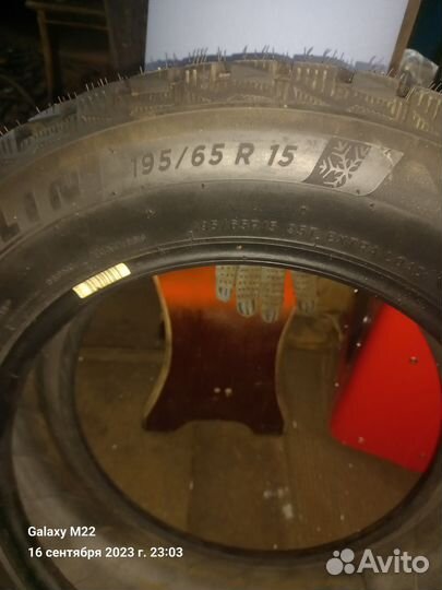 Michelin X-Ice North 4 195/65 R15
