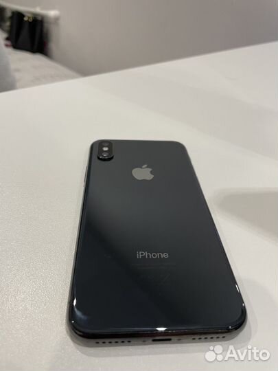 Телефон iPhone x