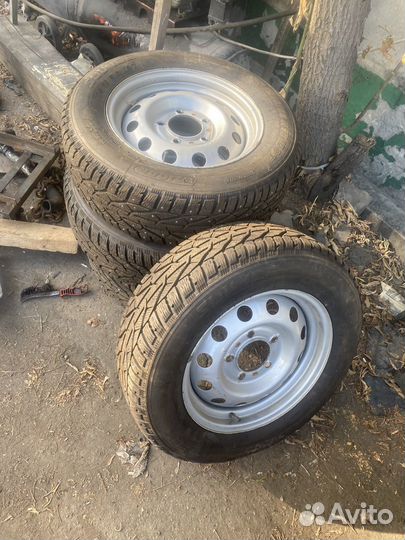 R16 Tigar SUV Ice 215/65, PCD 5x100 DIA 16