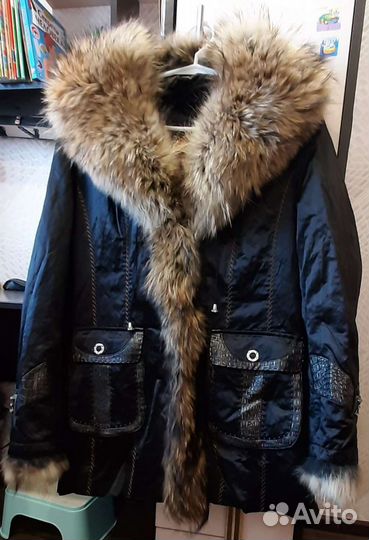 Куртка женская р.48 новая