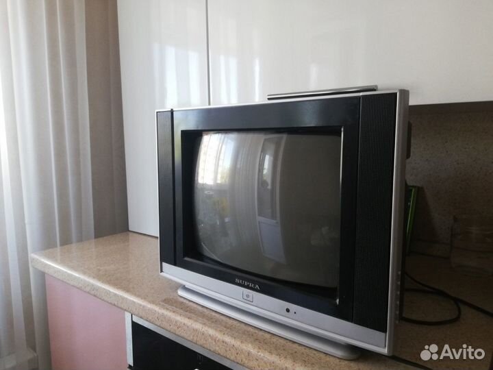 Продам телевизор