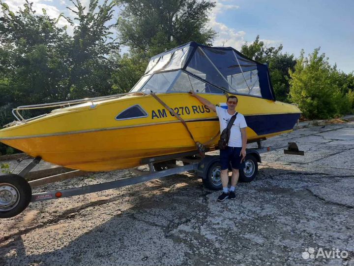 Продается каютный катер