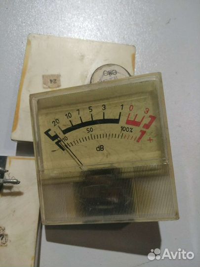 Индикатор уровня сигнала М 68502