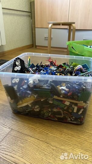Большие ящики с lego