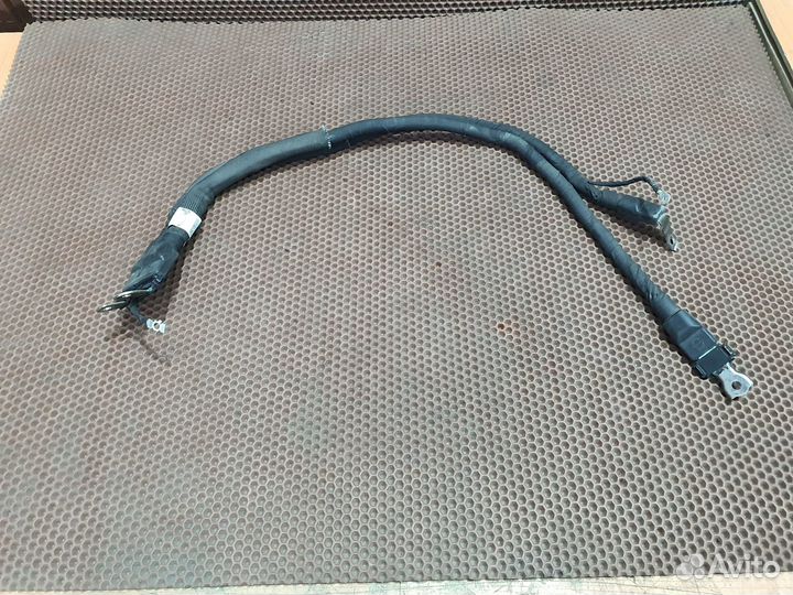 Провод стартера Mercedes-Benz W213 W205