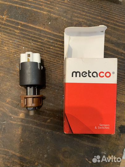 Выключатель торможения педали тормоза концевик