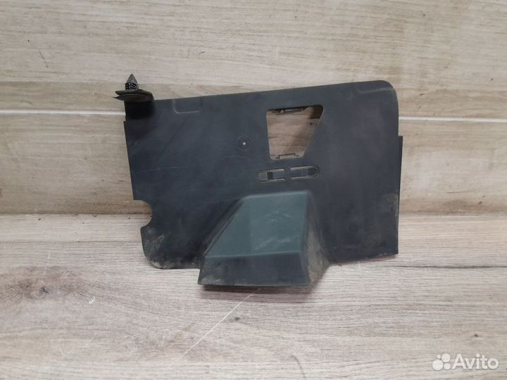 Пыльник двигателя левый Renault Symbol I рестайлин