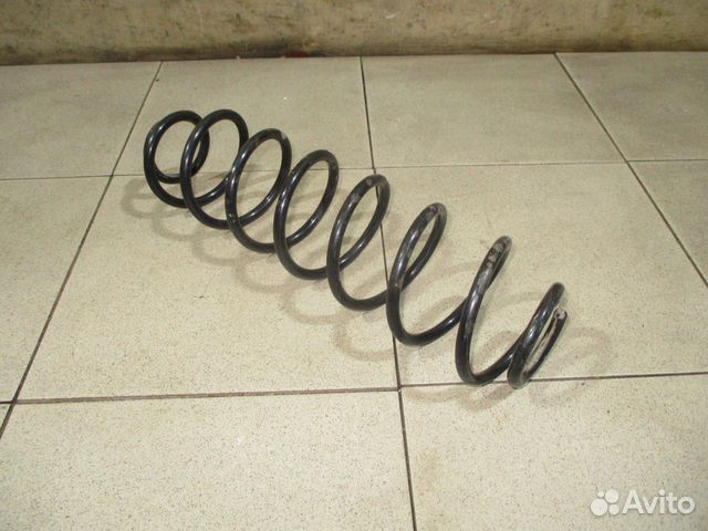 Пружина задняя VW Jetta 6 (1B)
