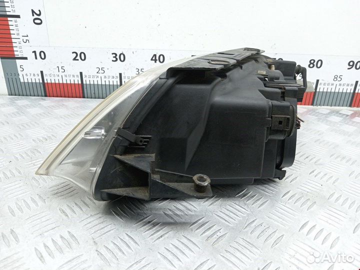 Фара передняя для Volkswagen Passat 5 GP