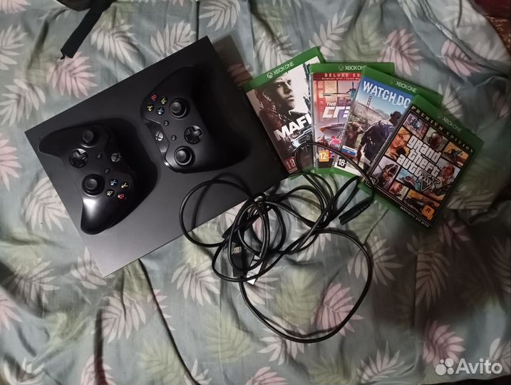 Xbox One x с телевизором