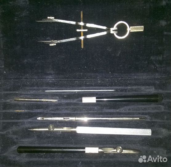 Чертежные инструменты (для черчения)