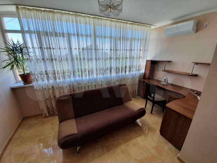 3-к. квартира, 136 м², 4/6 эт.