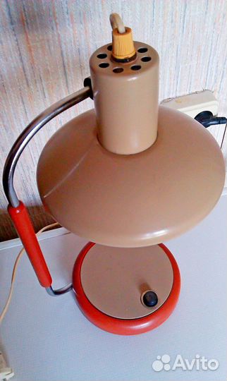 Винтажная настольная лампа