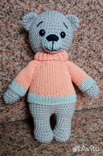 Вязаные игрушки ручной работы. Мишка