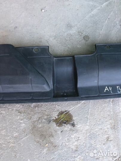 Кожух замка капота Audi A4 B8 2007-2015