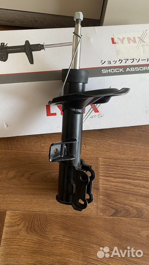 Стойка амортизатора