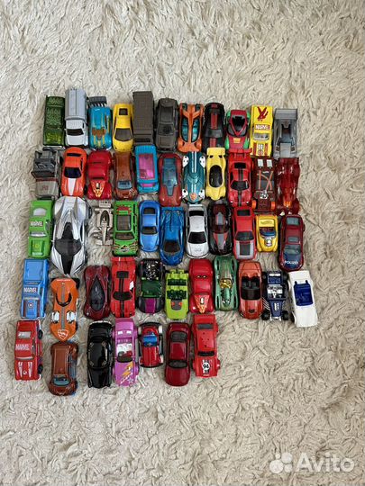 Продам коллекцию Хот Вилс