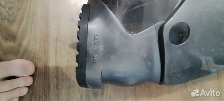 Горнолыжные ботинки Lange 275 42.5