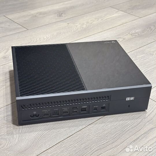 Игровая консоль Xbox One 500gb (приставка)