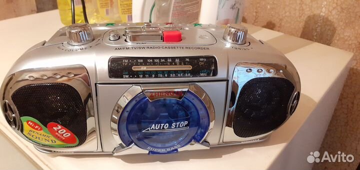 Кассетный магнитофон