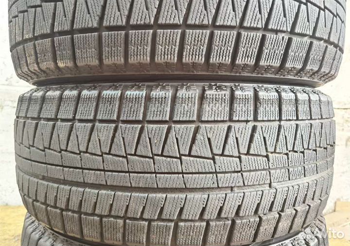 Bridgestone Blizzak Revo GZ 225/50 R17 97V