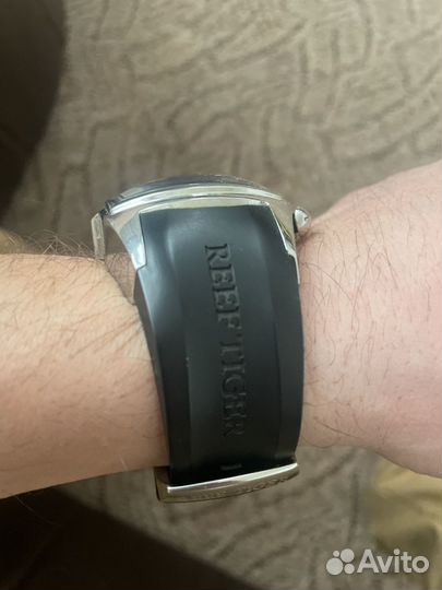 Продам часы Reef Tiger