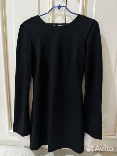 Zara женское платье черное М