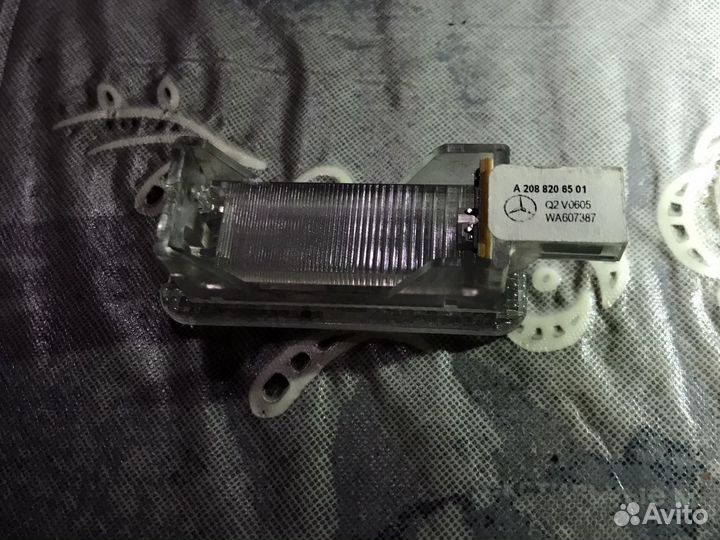 Плафон подсветки подлокотника Мерседес мл гл 164