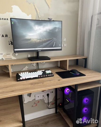 Игровой пк с монитором и клавиатурой