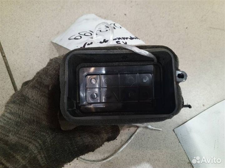 Дефлектор воздушный правый Mitsubishi Lancer 9 CS