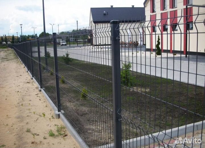 Забор из 3D сетки качественно качественно