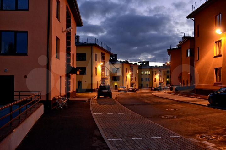 3-к. квартира, 90,4 м², 1/4 эт.