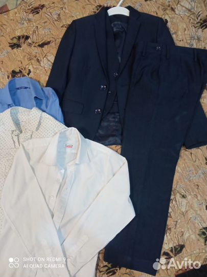 Школьный костюм тройка+3 рубашки