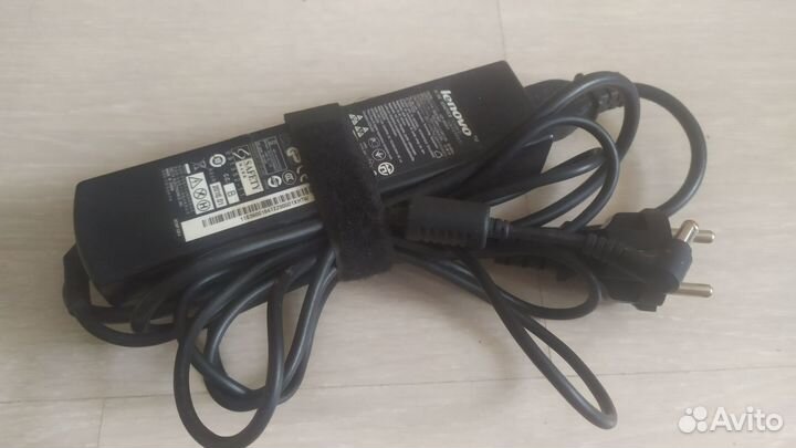 Зарядка для ноутбука lenovo
