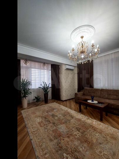 2-к. квартира, 85 м², 12/13 эт.