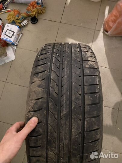 Goodyear EfficientGrip 225/45 R18
