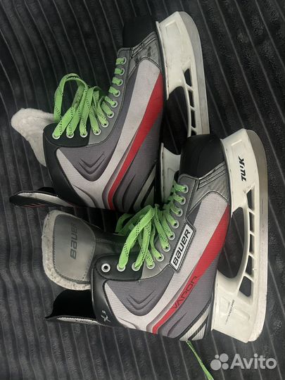 Хоккейные коньки bauer 11r