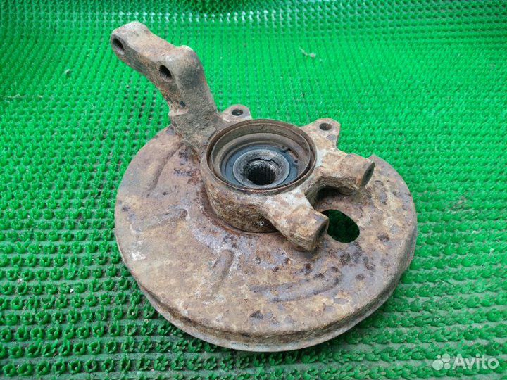 Кулак поворотный передний левый Лада 2114 2008