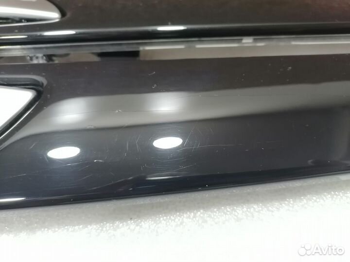 Накладка декоративная Mercedes W166 есть трещины