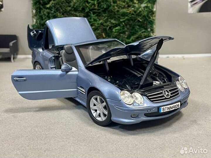 1/18 motormax mercedes benz SL