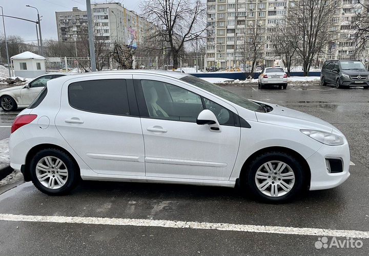 Peugeot 308 1.6 AT, 2011, 167 700 км