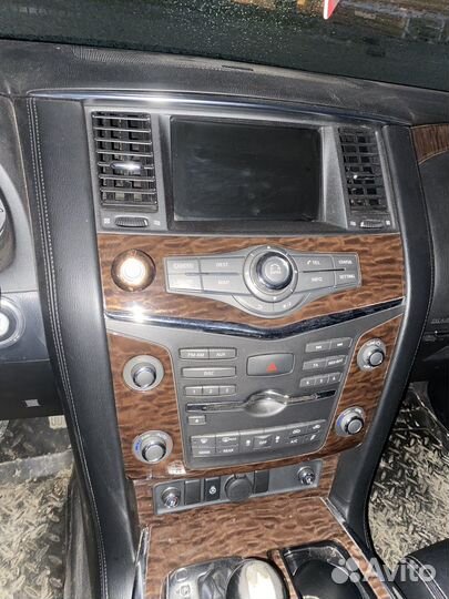 Nissan Patrol 5.6 AT, 2011, 450 000 км