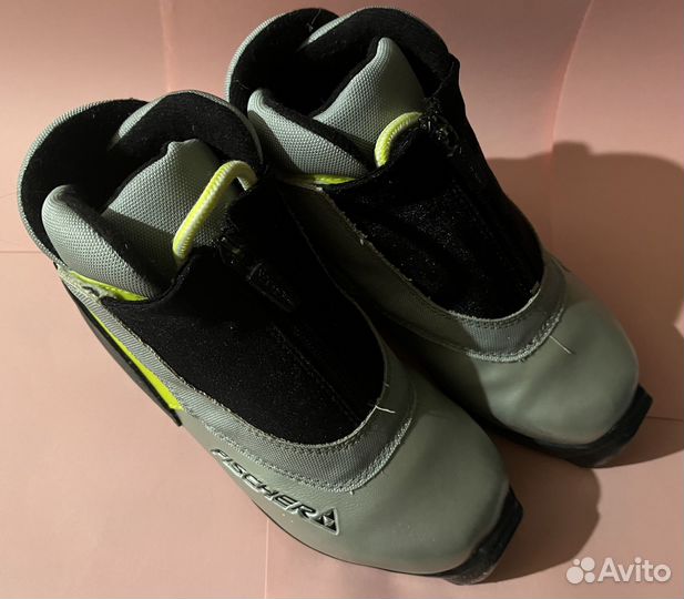 Ботинки лыжные детские