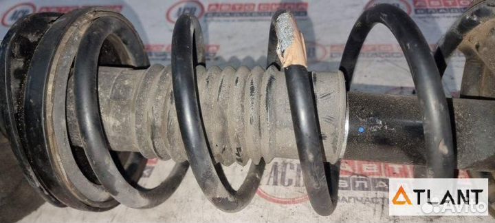 Стойка передняя правая honda HR-V