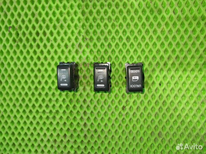 Кнопка центрального замка Note (04-14)