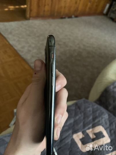iPhone 11 Pro, 64 ГБ