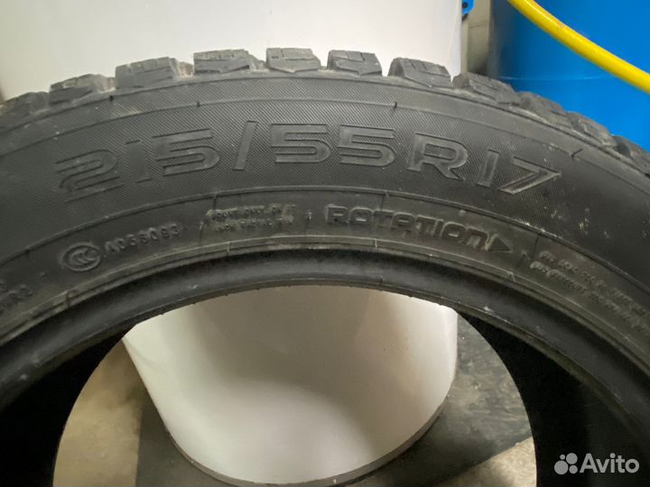 Nokian Tyres Hakkapeliitta 9 215/55 R17