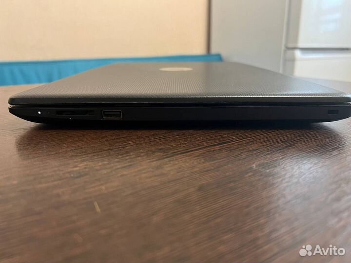 Ноутбук HP AMD 300U / 8gb озу / SSD+HDD